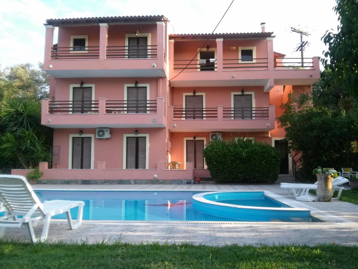 Stathis Apartments Дассия Экстерьер фото
